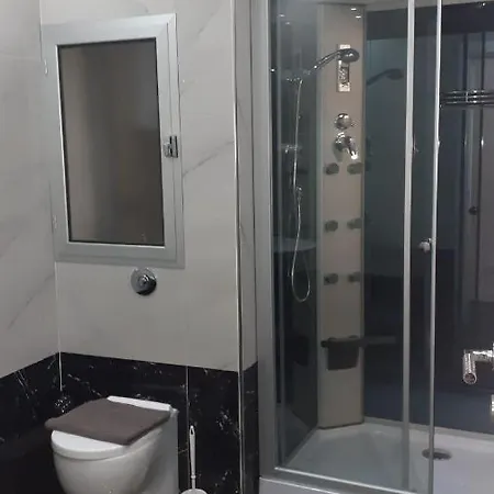 Central Iprime Nocleg ze śniadaniem 3*